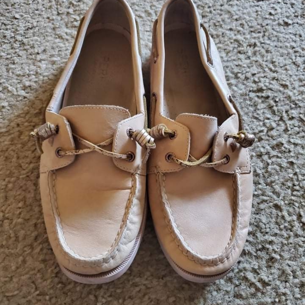 Sperry slid ons